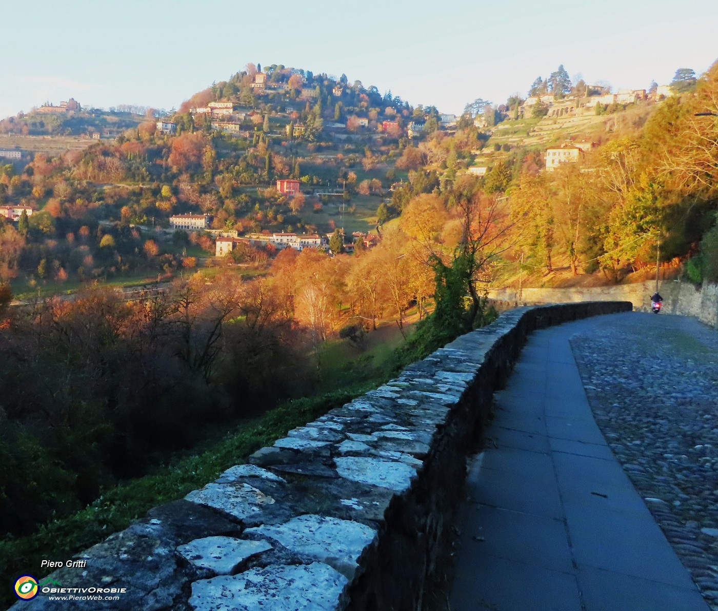 69 Scendendo da Via Astino.JPG